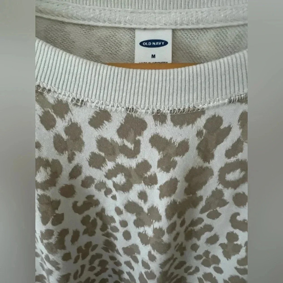 Old Navy Sweater Leopard Size M - Excellent Condition - Picture 7 of 8